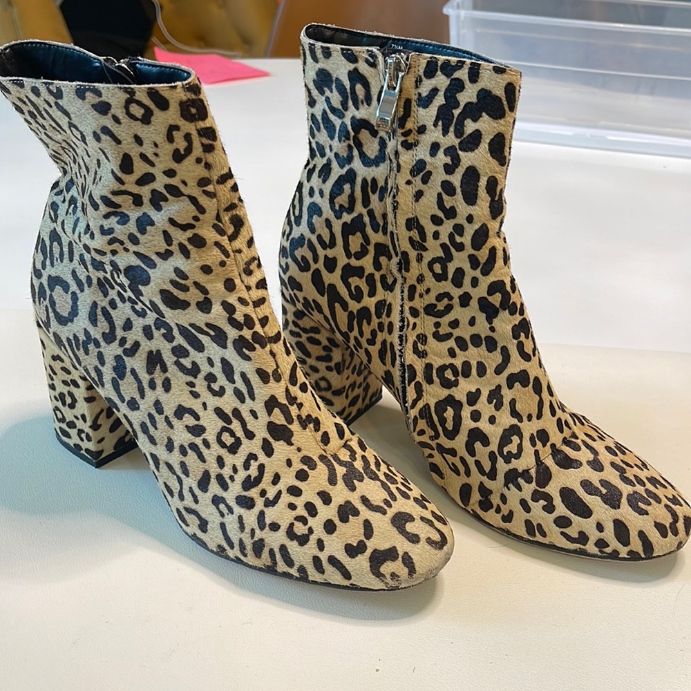 Halogen Booties